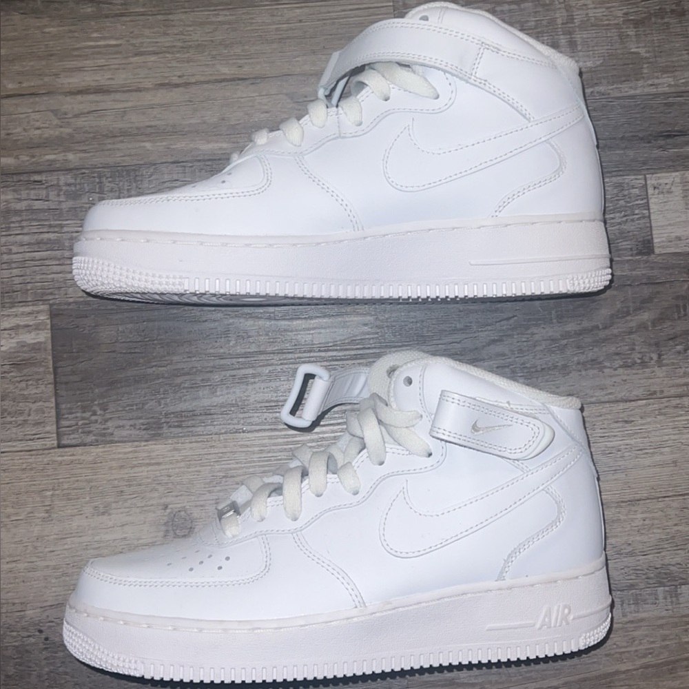 Nike Air Force 1 High-Top Sneakers
